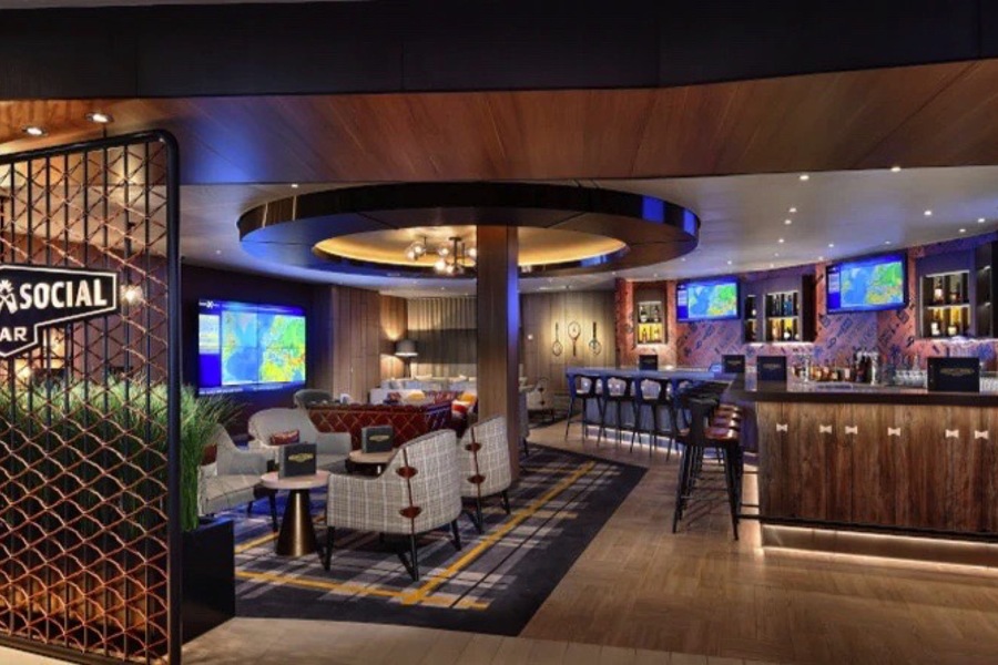 Celebrity Cruises Craft Social Bar 3.jpg
